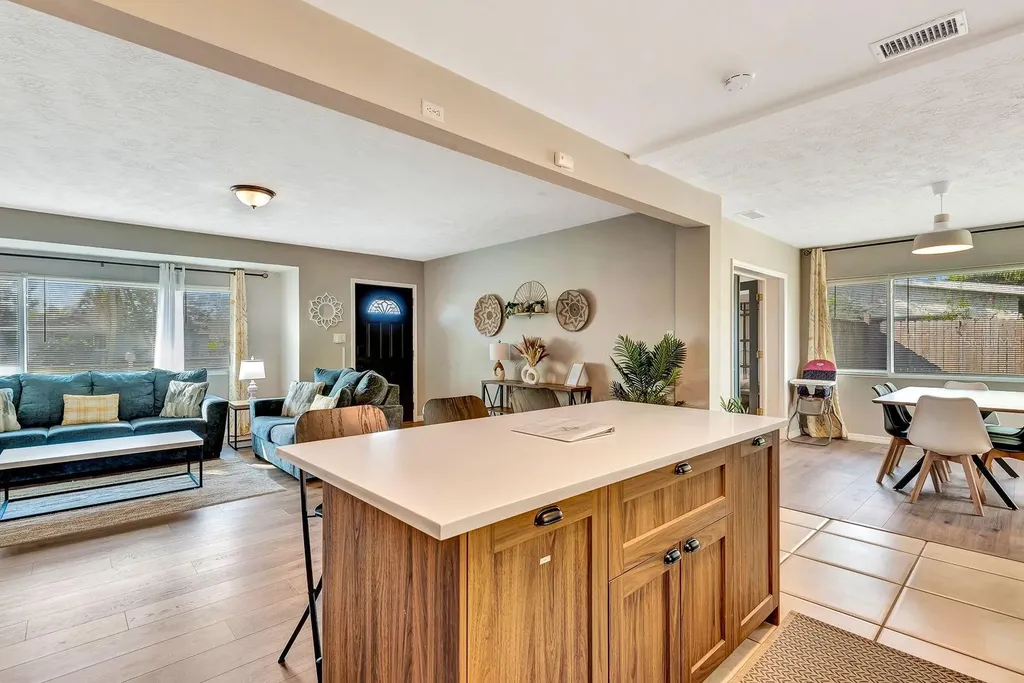 2127 Lee Lane Sarasota FL 34231