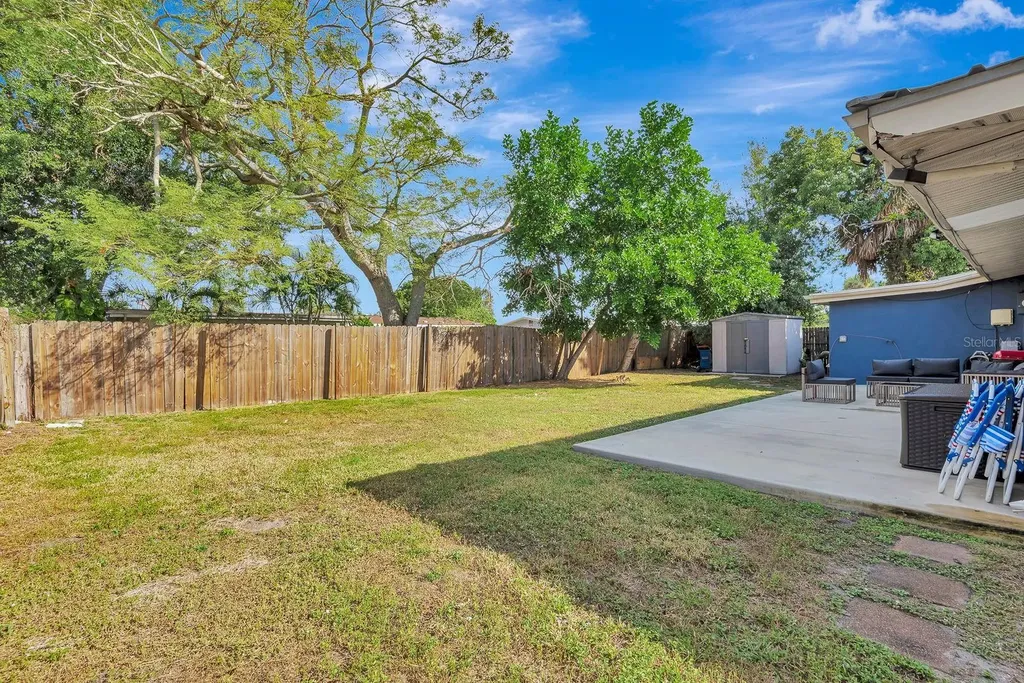 2127 Lee Lane Sarasota FL 34231