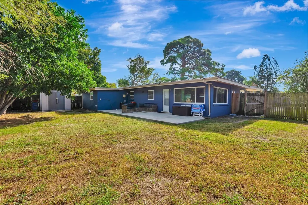 2127 Lee Lane Sarasota FL 34231