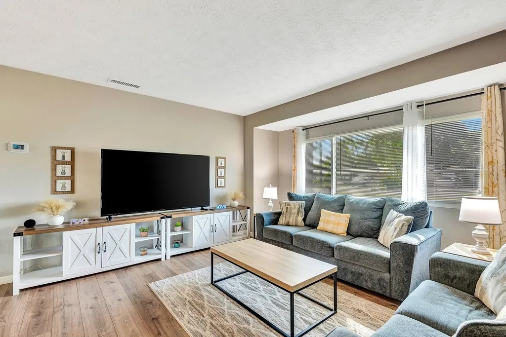 2127 Lee Lane Sarasota FL 34231