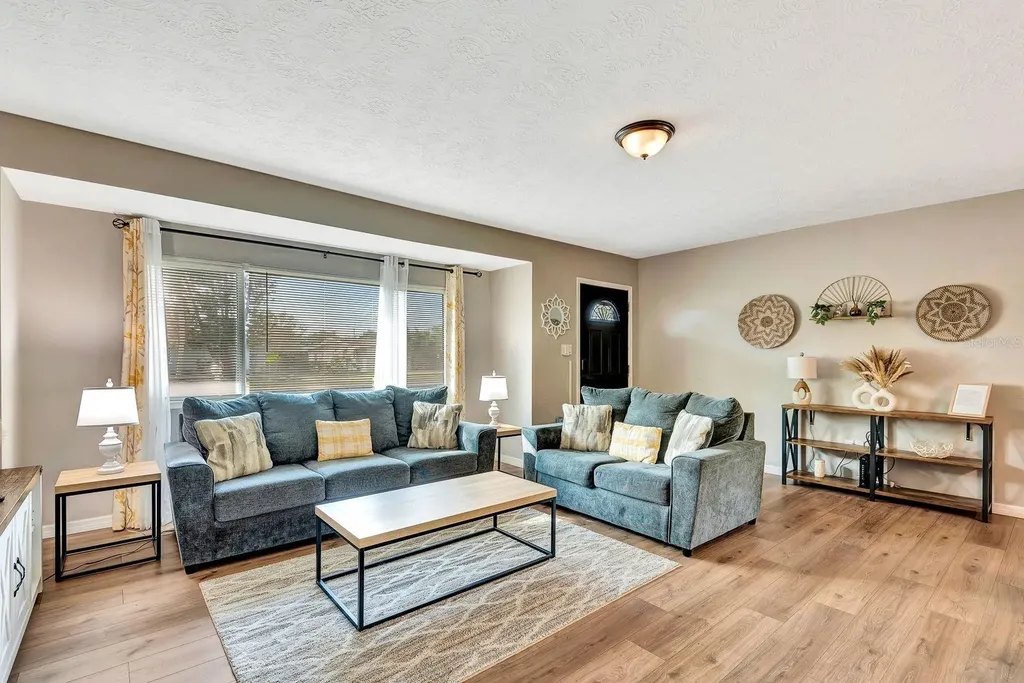 2127 Lee Lane Sarasota FL 34231