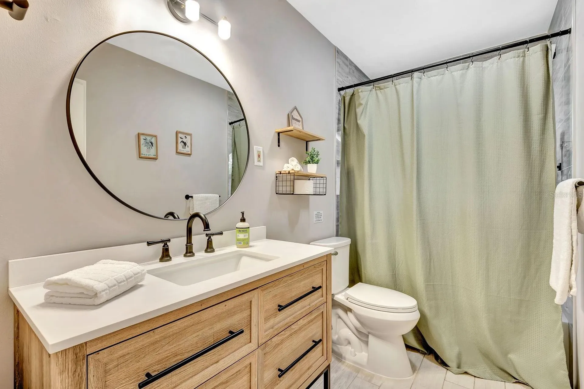 2127 Lee Lane Sarasota FL 34231