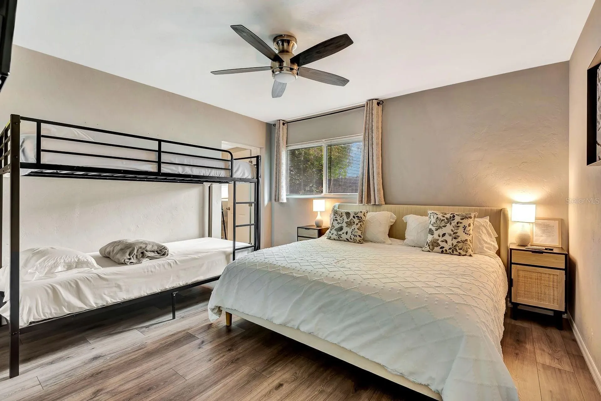 2127 Lee Lane Sarasota FL 34231