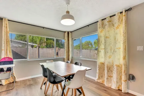 2127 Lee Lane Sarasota FL 34231