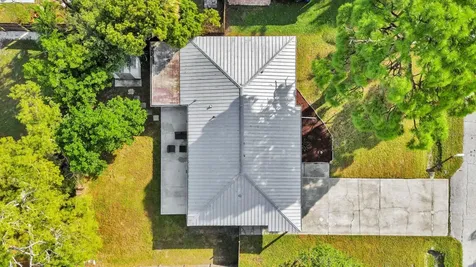 2127 Lee Lane Sarasota FL 34231