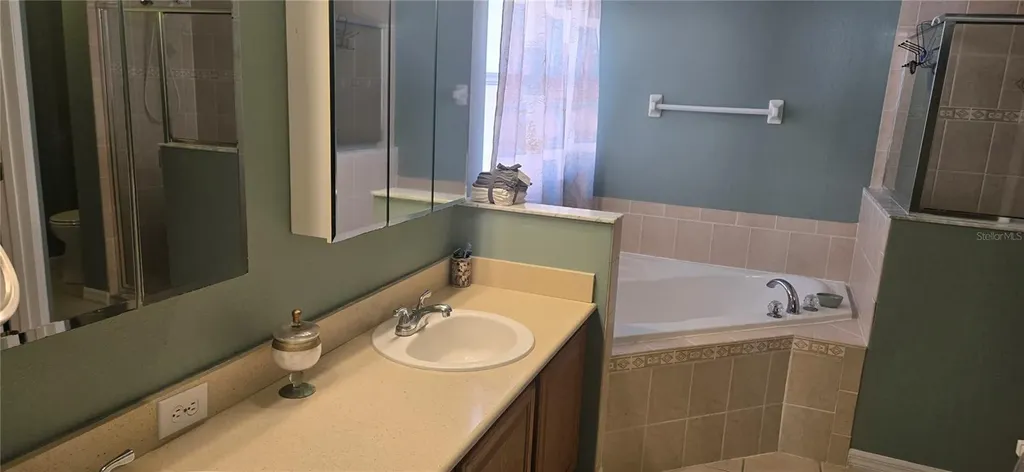 303 Knightsbridge Circle Davenport FL 33896