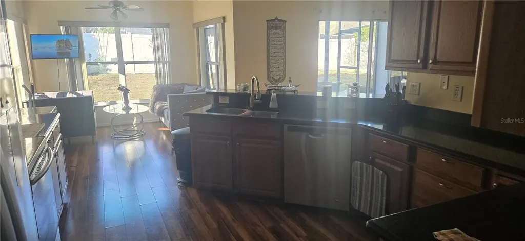 303 Knightsbridge Circle Davenport FL 33896