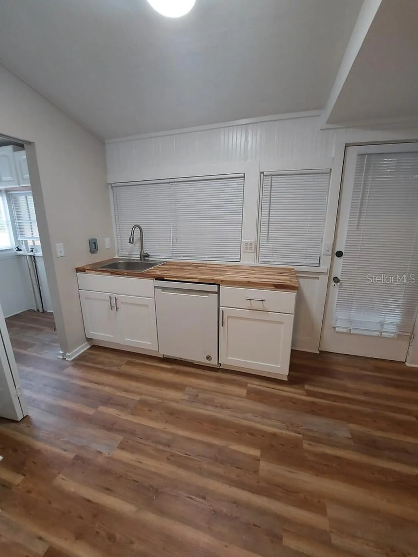 616 W Howry Avenue Deland FL 32720