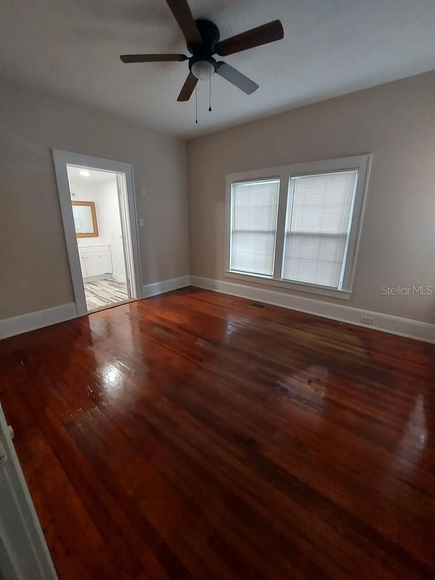 616 W Howry Avenue Deland FL 32720