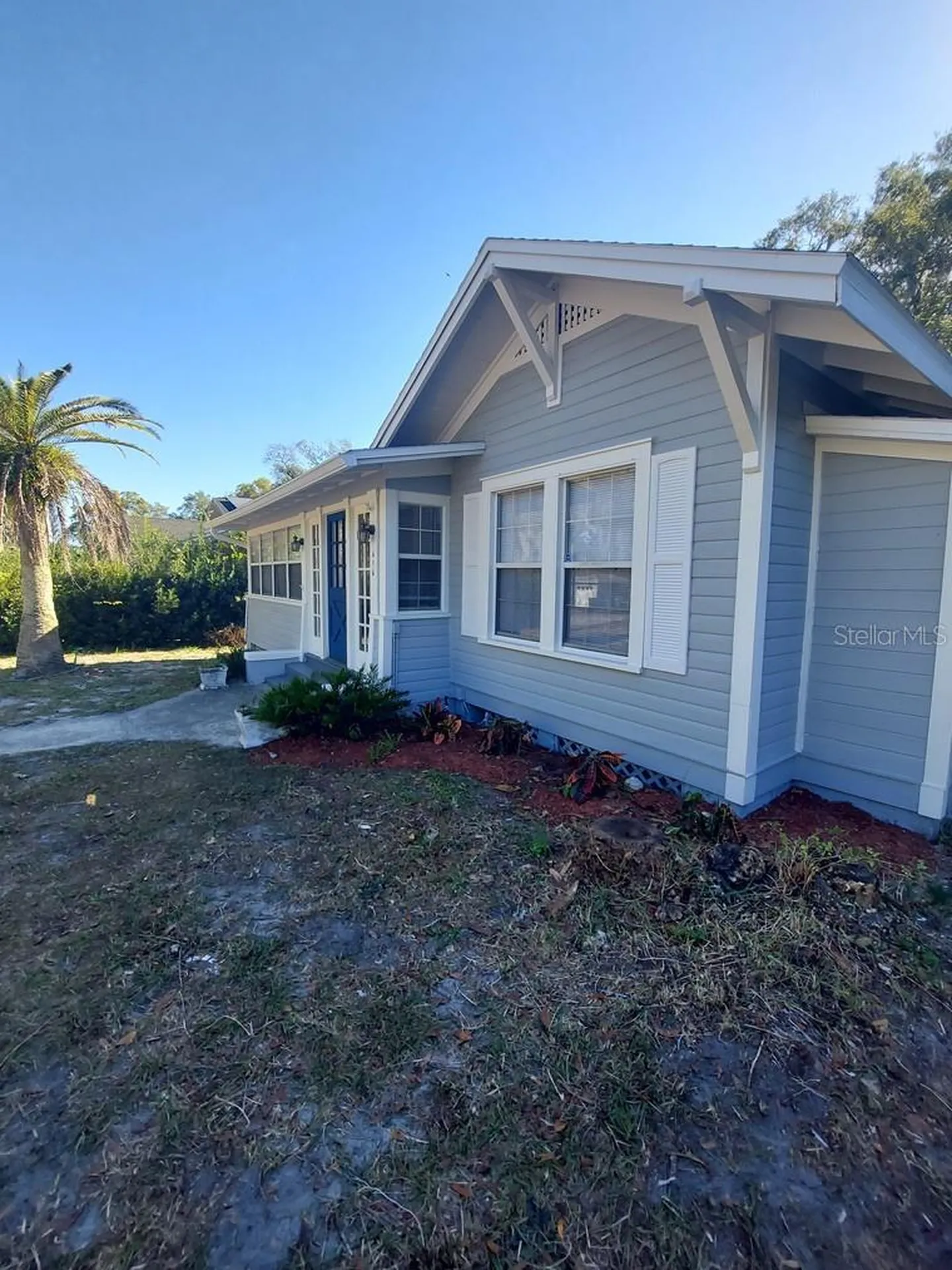 616 W Howry Avenue Deland FL 32720
