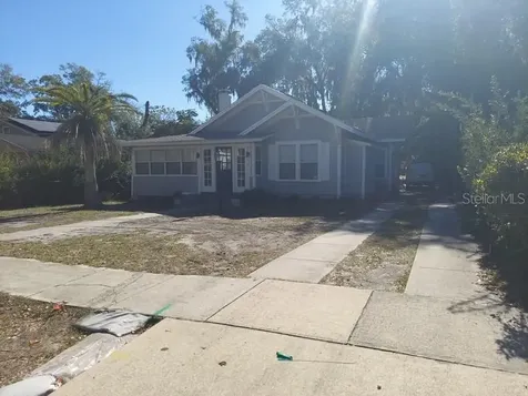 616 W Howry Avenue Deland FL 32720