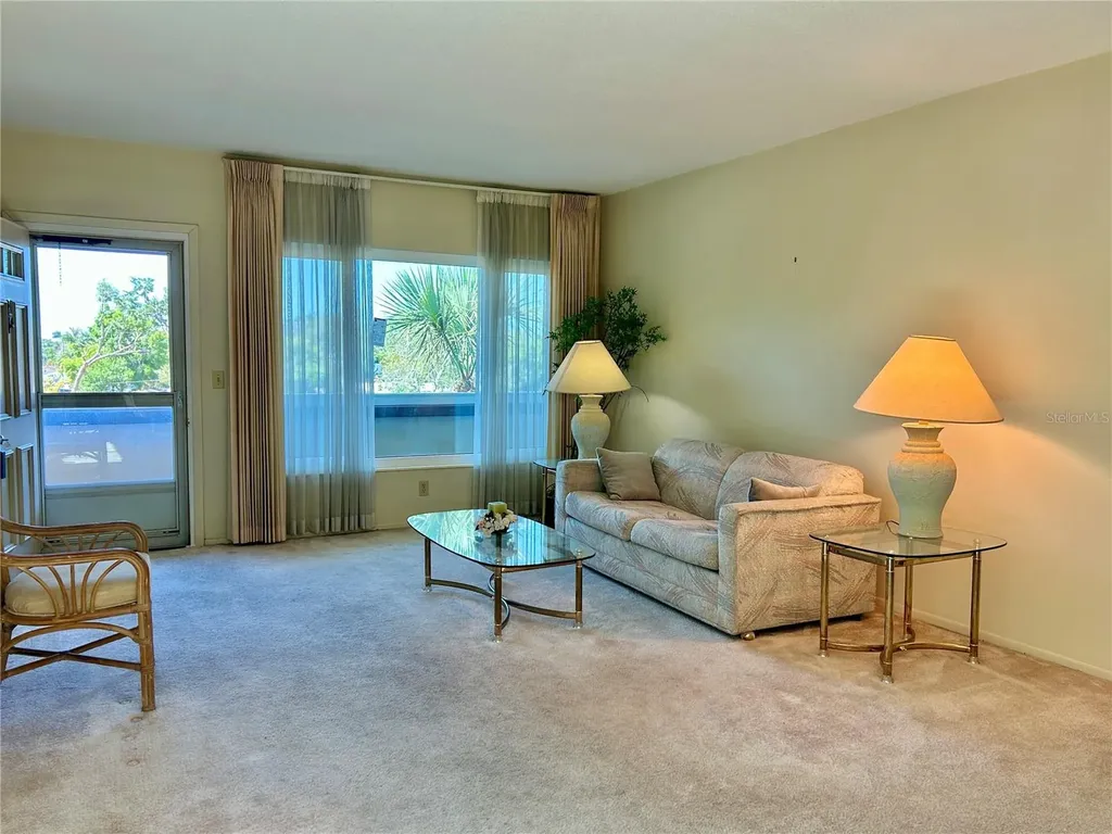 2464 Australia Way E Clearwater FL 33763