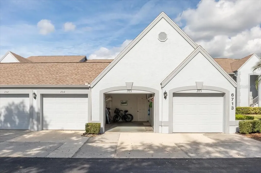 6713 Stone River Road Bradenton FL 34203