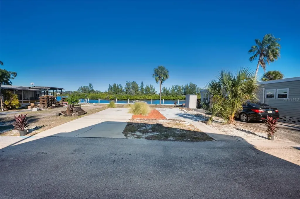 800 Chesapeake Drive Tarpon Springs FL 34689