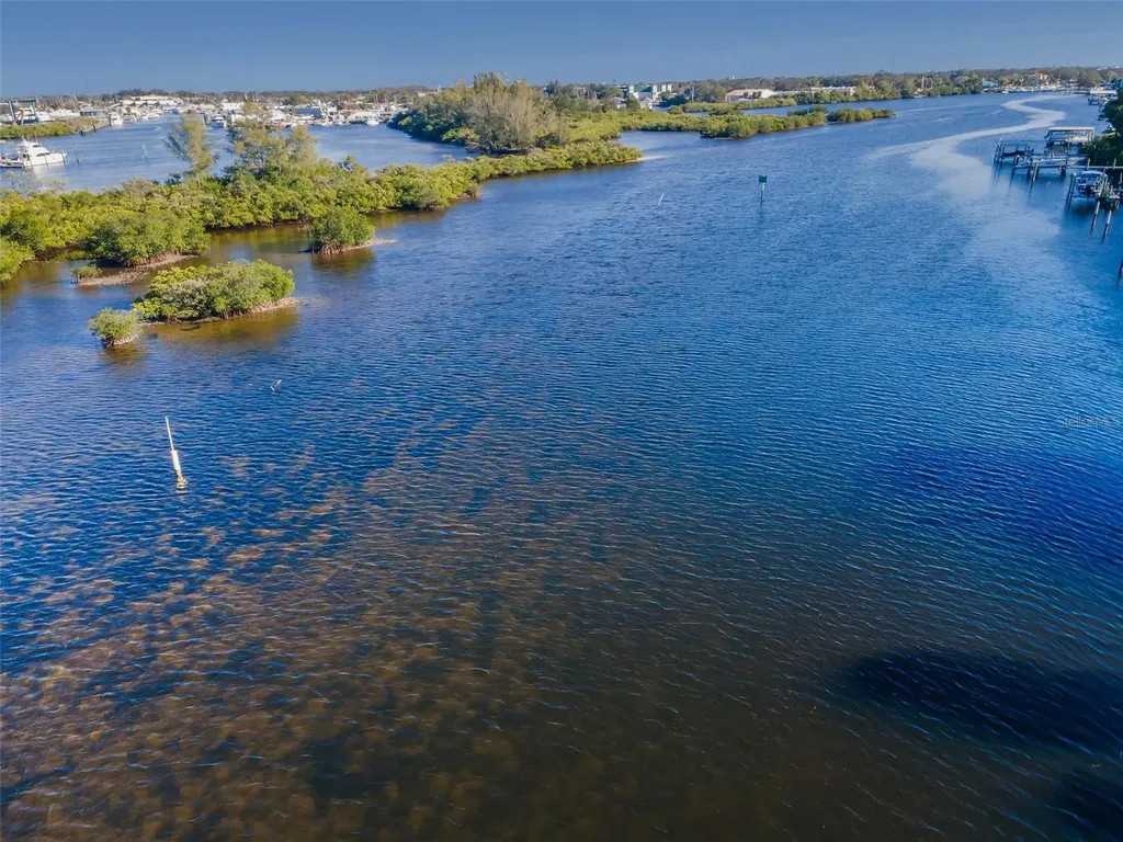 800 Chesapeake Drive Tarpon Springs FL 34689
