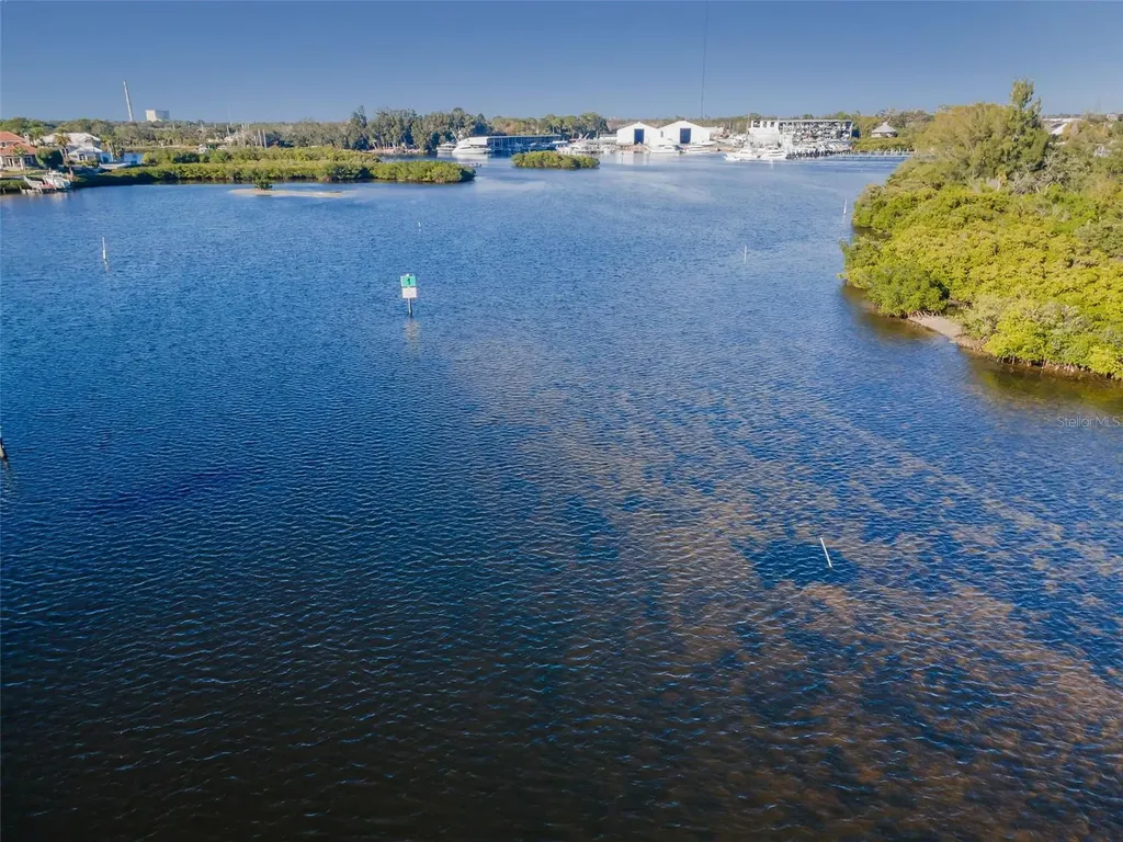 800 Chesapeake Drive Tarpon Springs FL 34689