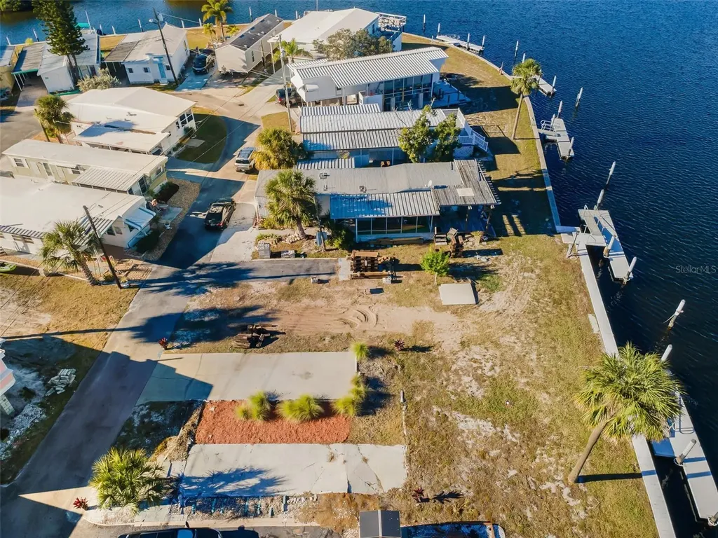 800 Chesapeake Drive Tarpon Springs FL 34689