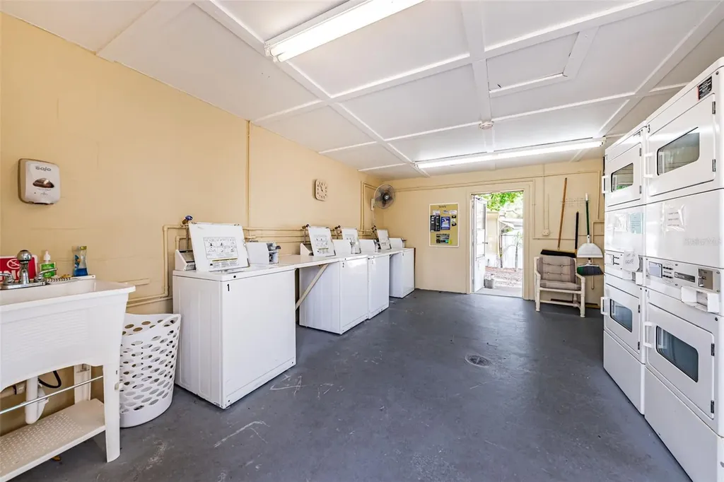 800 Chesapeake Drive Tarpon Springs FL 34689