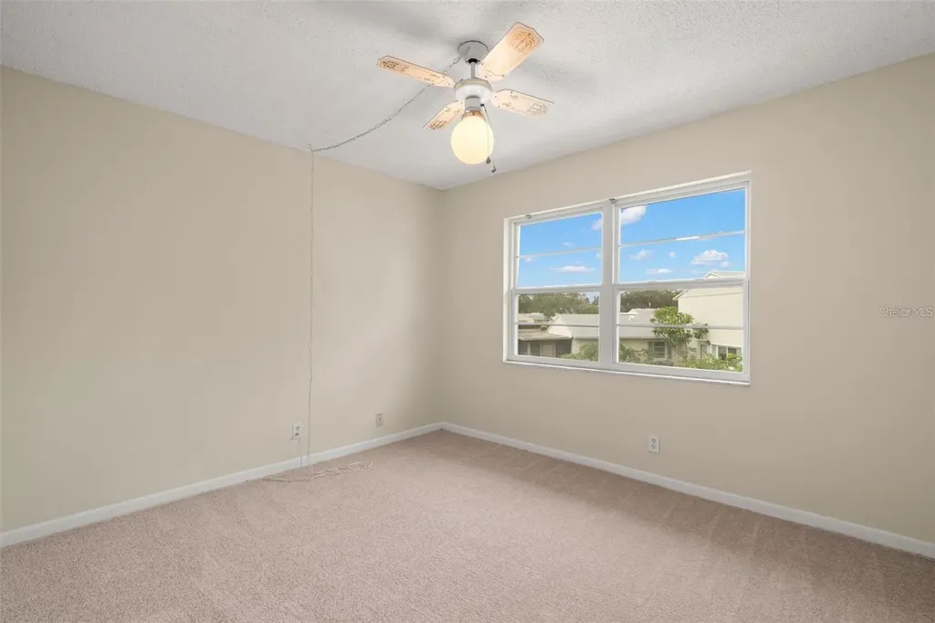3247 38th Way S St Petersburg FL 33711