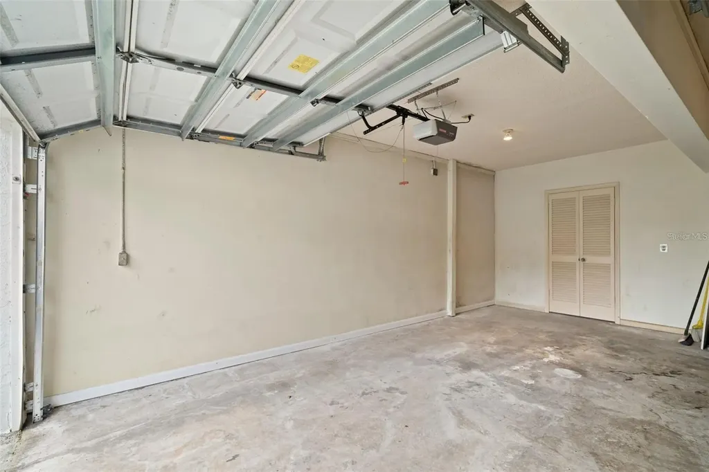 3247 38th Way S St Petersburg FL 33711