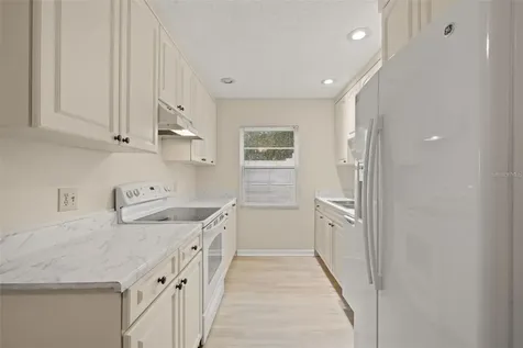 3247 38th Way S St Petersburg FL 33711