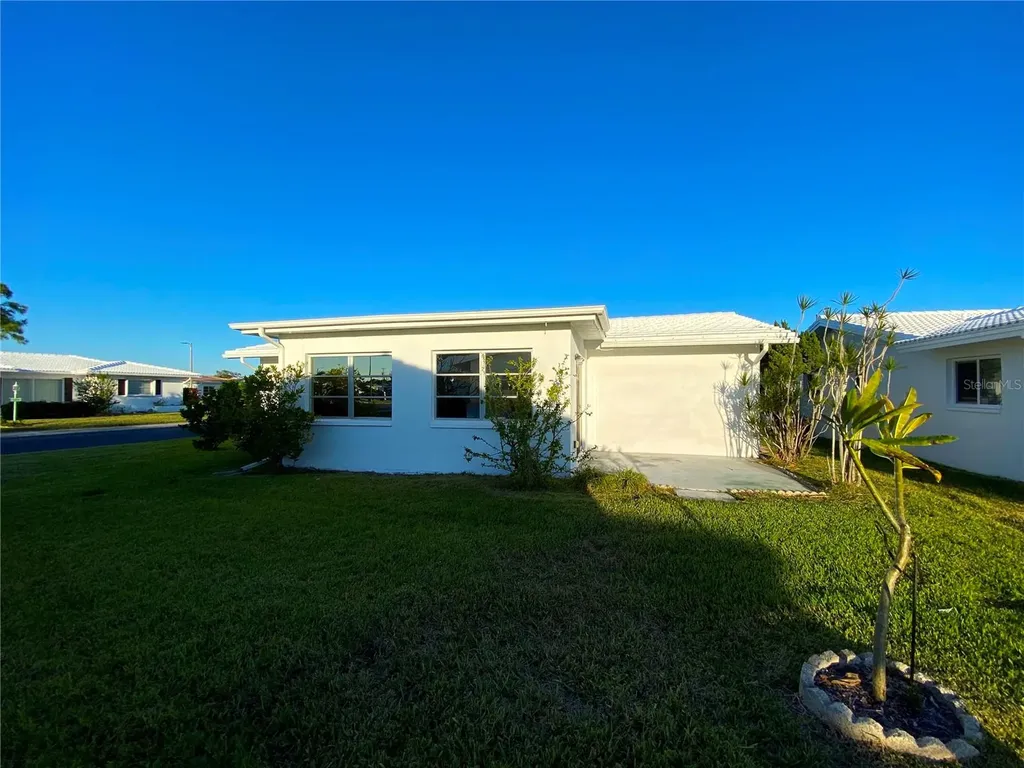 10032 36th Street N Pinellas Park FL 33782