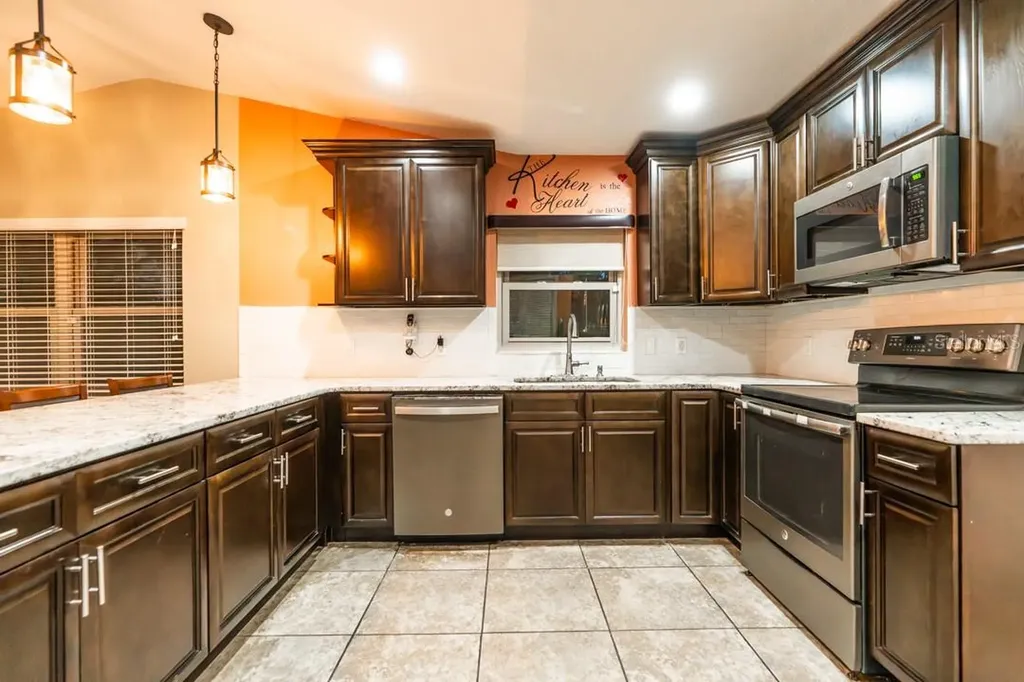 5518 N Elkcam Boulevard Beverly Hills FL 34465