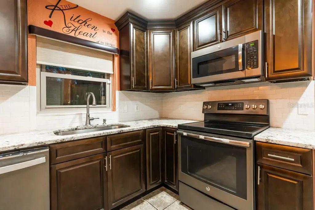 5518 N Elkcam Boulevard Beverly Hills FL 34465