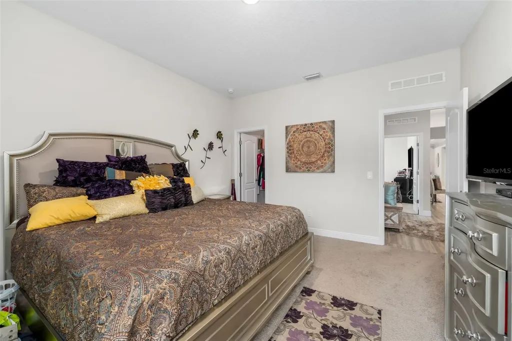 5615 SW 215th Terrace Newberry FL 32669