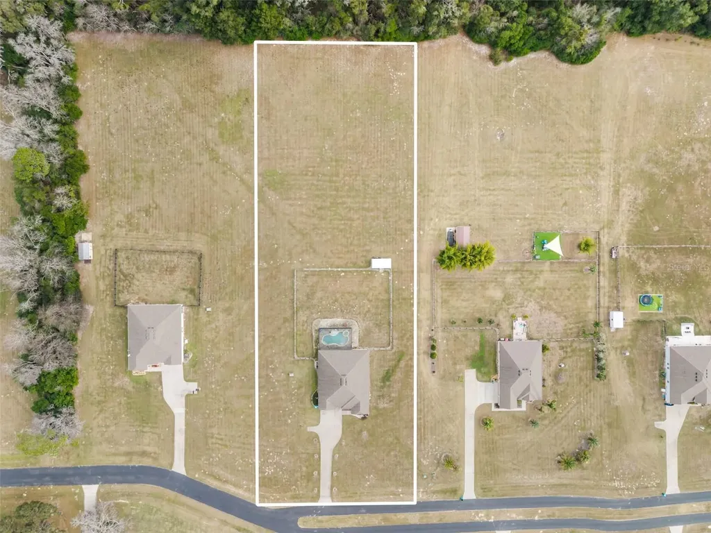 5615 SW 215th Terrace Newberry FL 32669