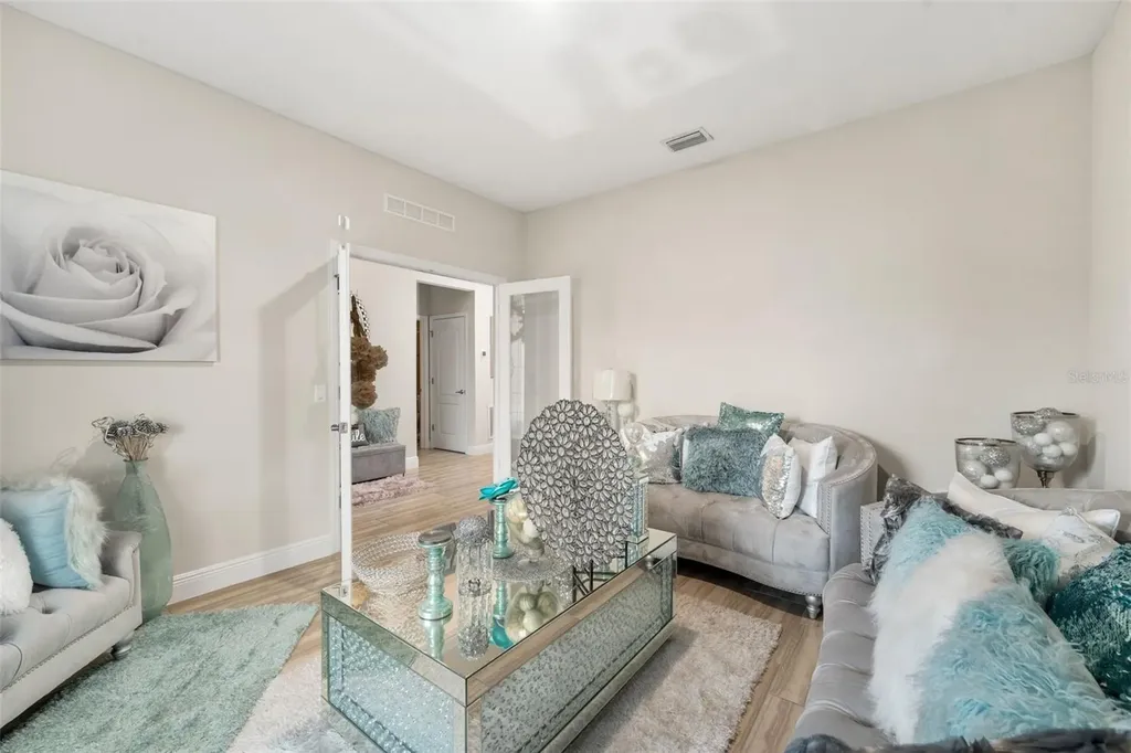 5615 SW 215th Terrace Newberry FL 32669