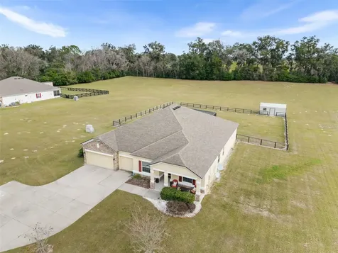 5615 SW 215th Terrace Newberry FL 32669