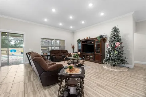 5615 SW 215th Terrace Newberry FL 32669