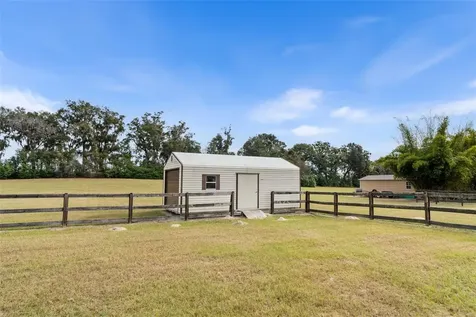 5615 SW 215th Terrace Newberry FL 32669