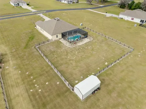 5615 SW 215th Terrace Newberry FL 32669