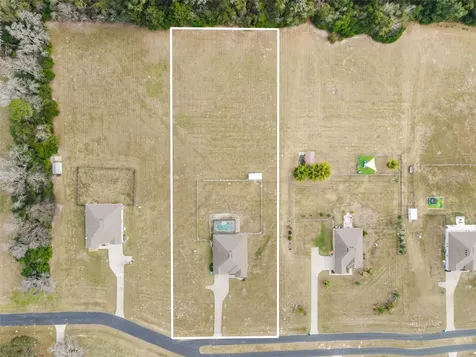 5615 SW 215th Terrace Newberry FL 32669