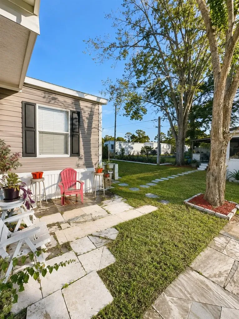 1111 Avenue G Ormond Beach FL 32174