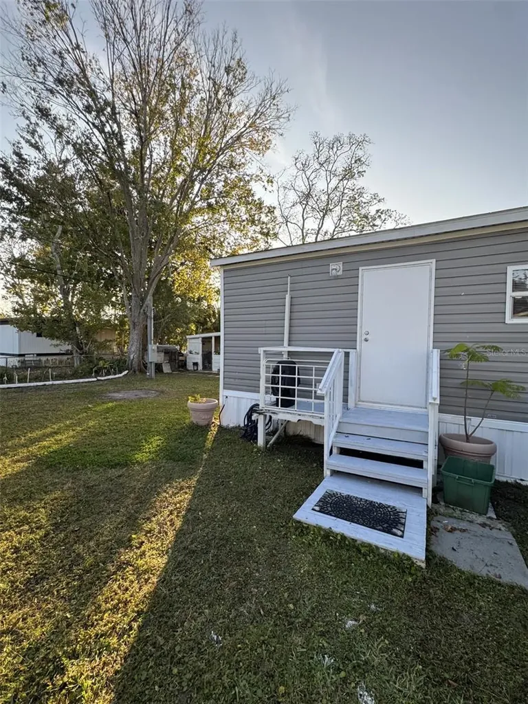 1111 Avenue G Ormond Beach FL 32174