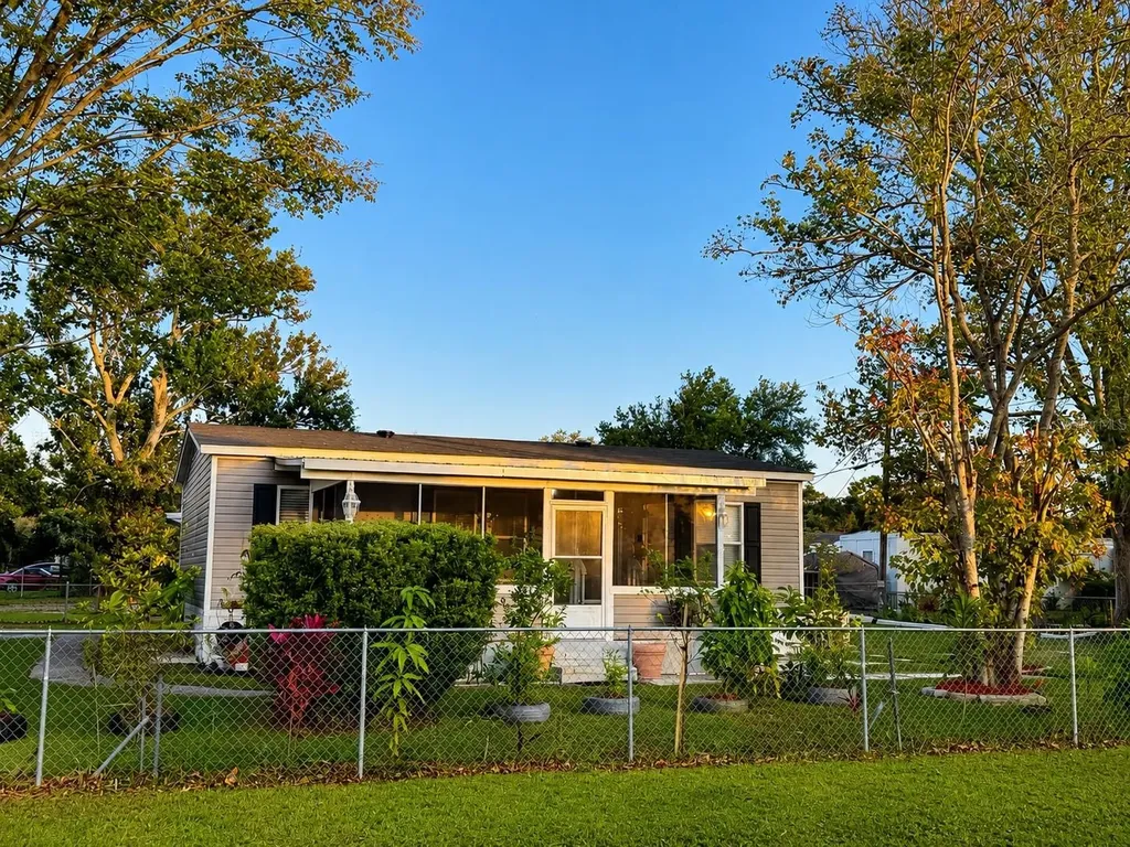 1111 Avenue G Ormond Beach FL 32174