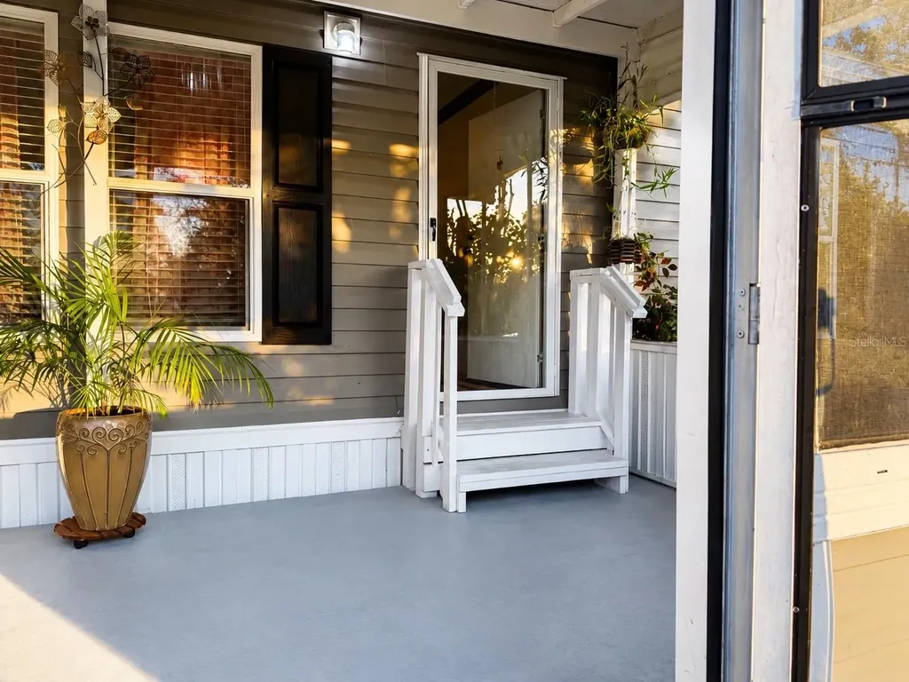 1111 Avenue G Ormond Beach FL 32174