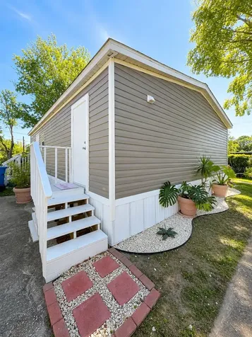 1111 Avenue G Ormond Beach FL 32174