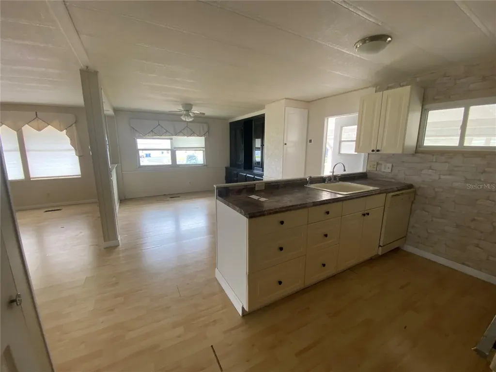 274 Beach Court Palm Harbor FL 34684