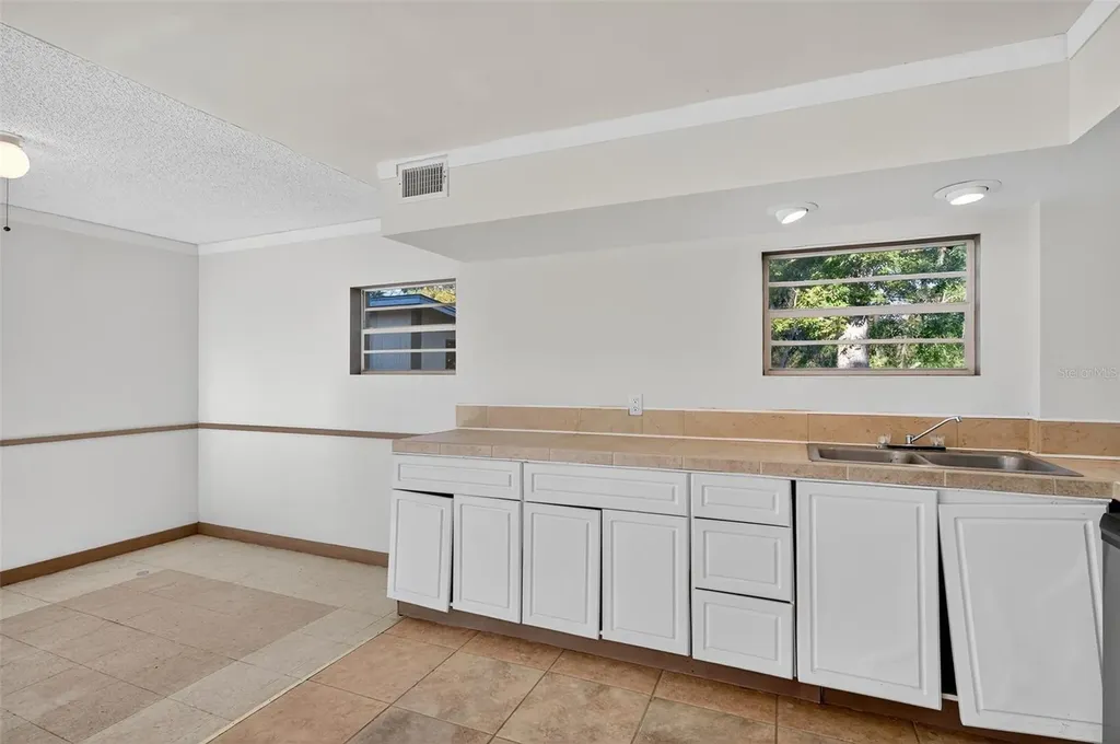6345 Lost Trail Holiday FL 34690