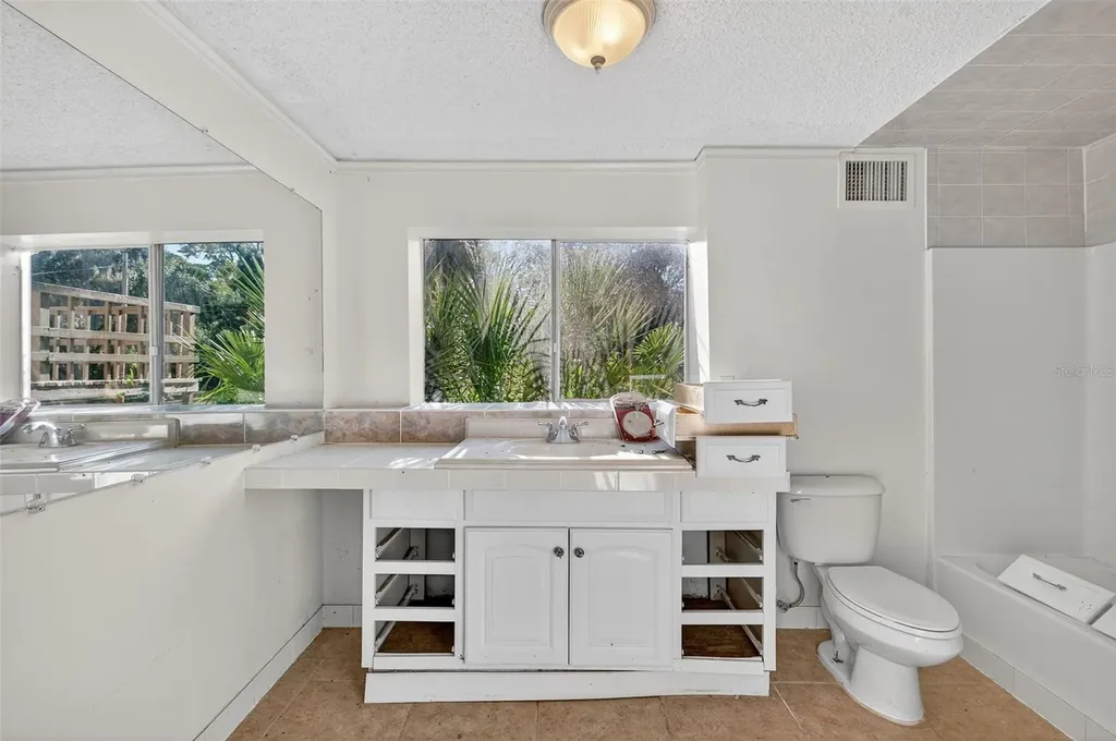 6345 Lost Trail Holiday FL 34690