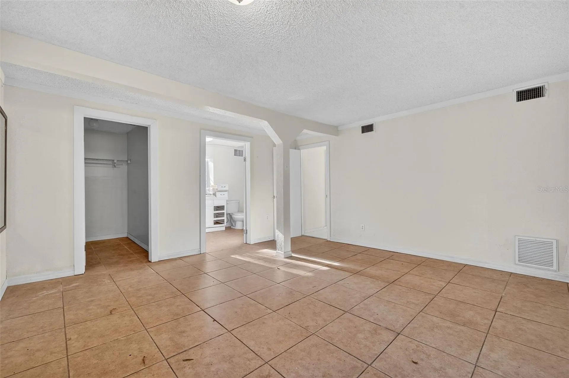 6345 Lost Trail Holiday FL 34690