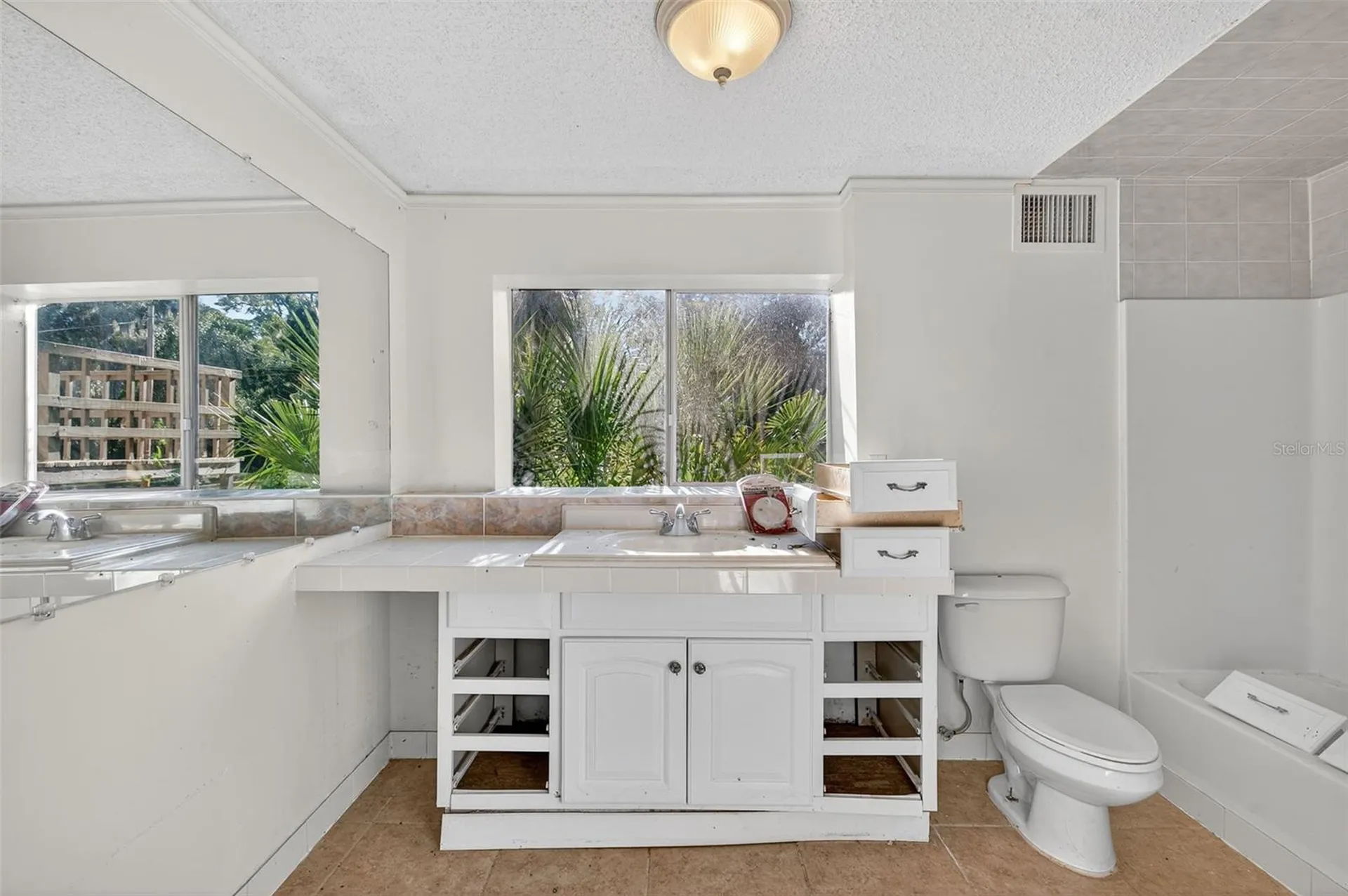 6345 Lost Trail Holiday FL 34690