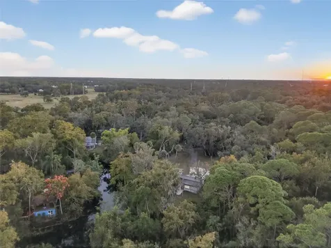 6345 Lost Trail Holiday FL 34690