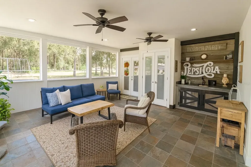 21135 Peckham Avenue Mount Dora FL 32757