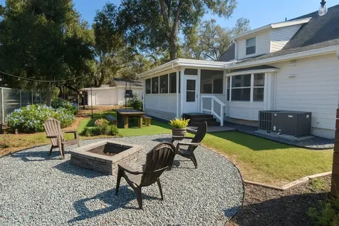 21135 Peckham Avenue Mount Dora FL 32757