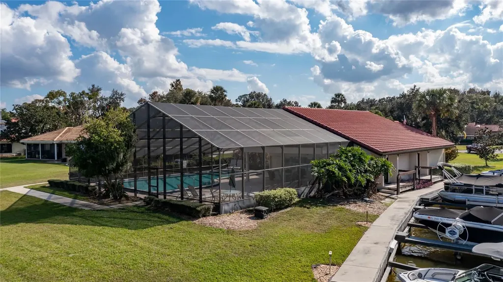 104 Acacia Point Yalaha FL 34797
